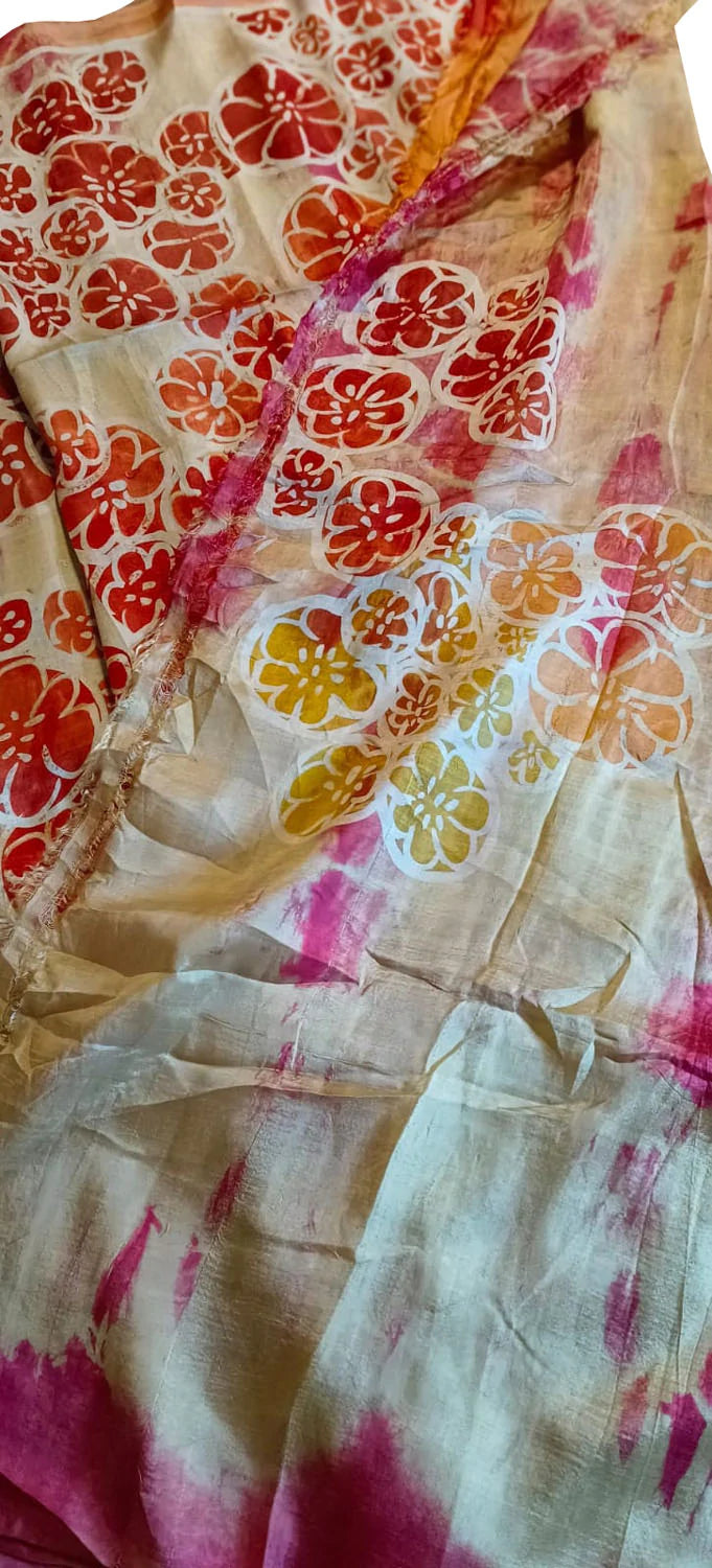 Pastel Batik Hand Painted Mulberry Silk Floral Design Saree - Luxurion World