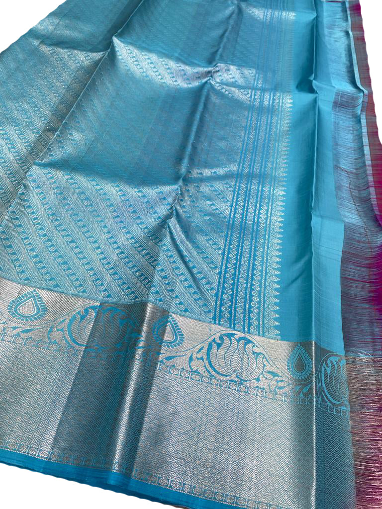 Blue Handloom Kanjeevaram Pure Silk Saree - Luxurion World