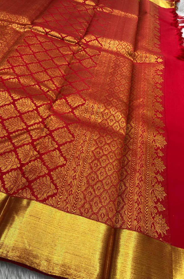 Red Handloom Kanjeevaram Pure Silk Saree - Luxurion World