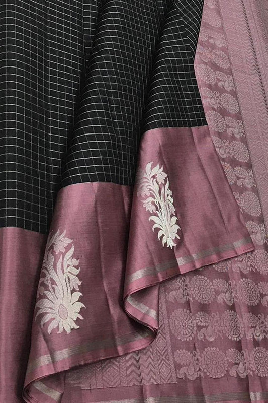 Exquisite Black Kanjeevaram Silk Saree Handloom - Luxurion World