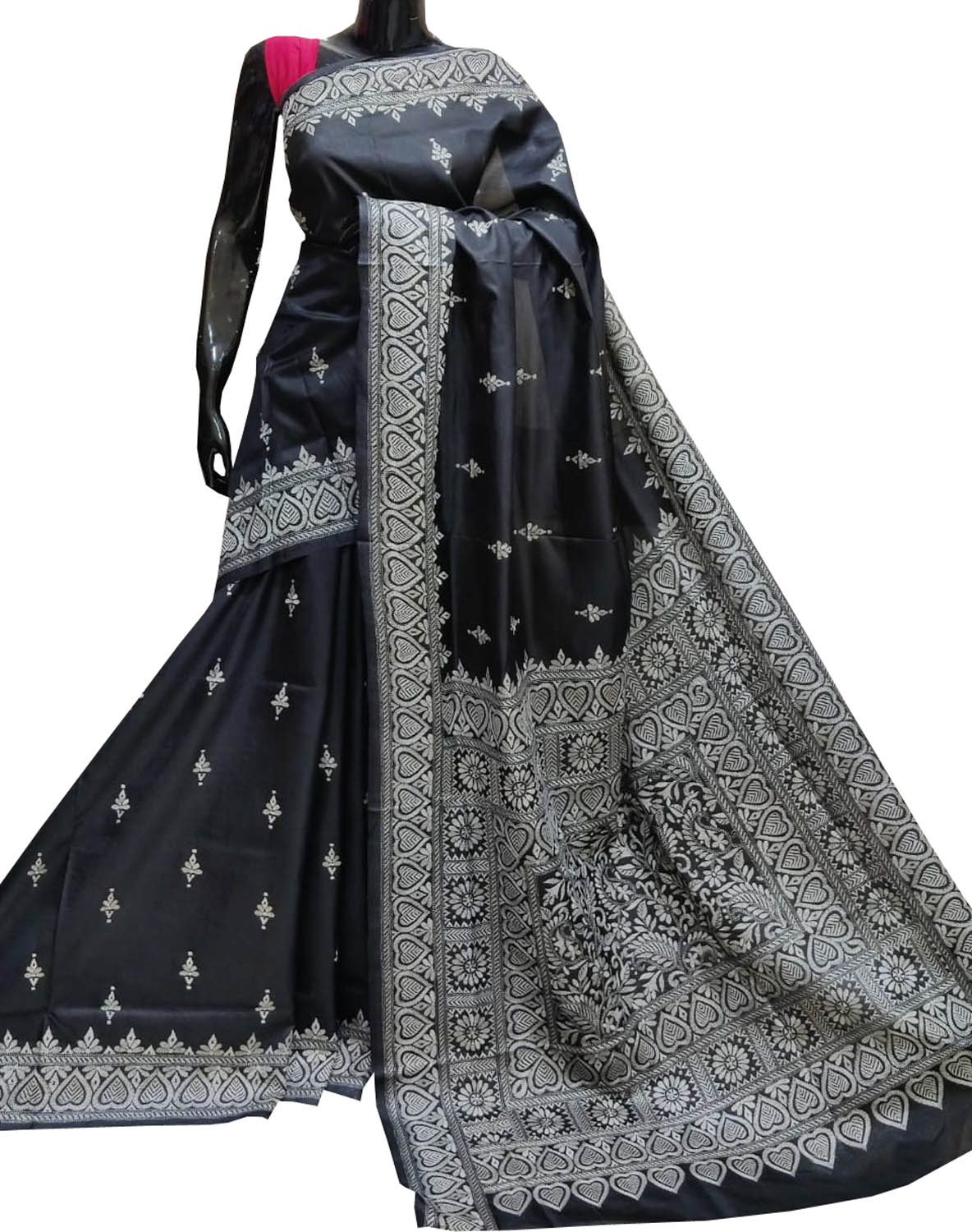 Elegant Black Hand Embroidered Kantha Work Bangalore Silk Saree - Luxurion World