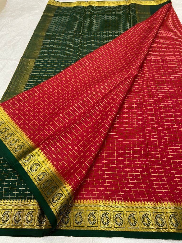 Red Handloom Mysore Crepe Silk Saree - Luxurion World
