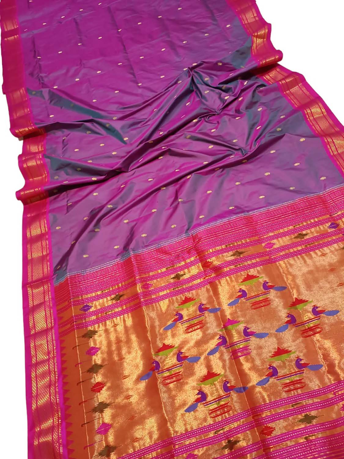 Exquisite Purple Paithani Handloom Silk Saree - Pure Elegance - Luxurion World
