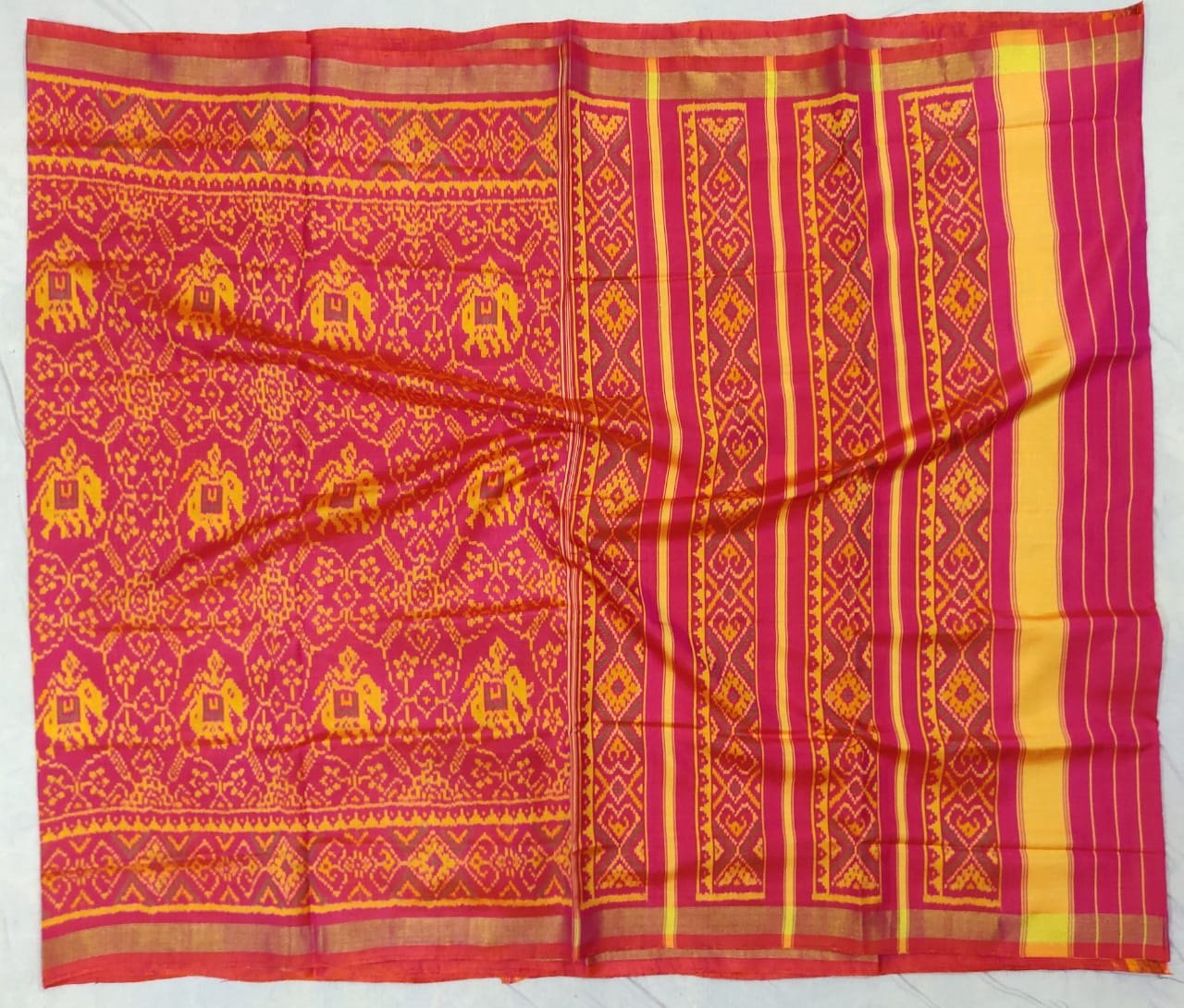 Pink Handloom Single Ikat Patola Pure Silk Saree - Luxurion World