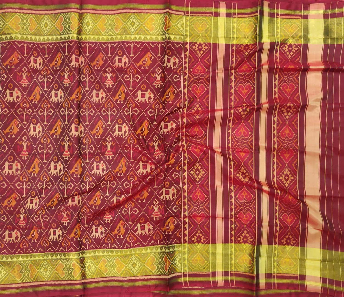 Maroon Handloom Single Ikat Patola Pure Silk Saree - Luxurion World