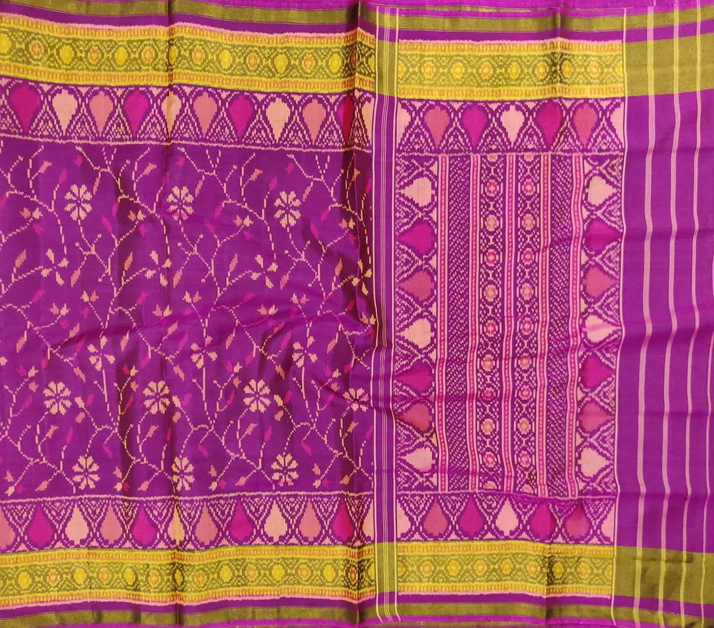Purple Handloom Single Ikat Patola Pure Silk Saree - Luxurion World