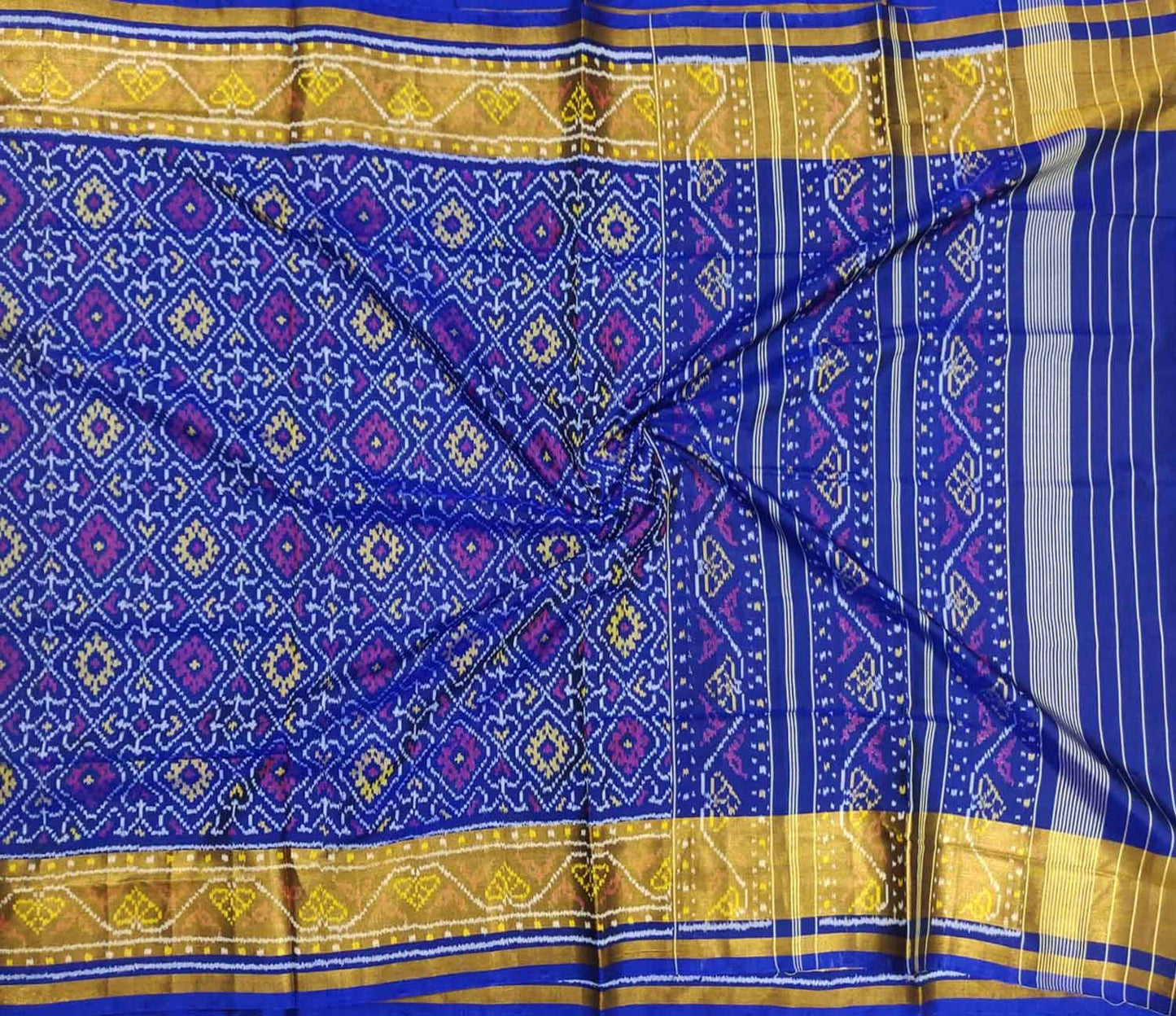 Blue Handloom Single Ikat Patola Pure Silk Saree - Luxurion World