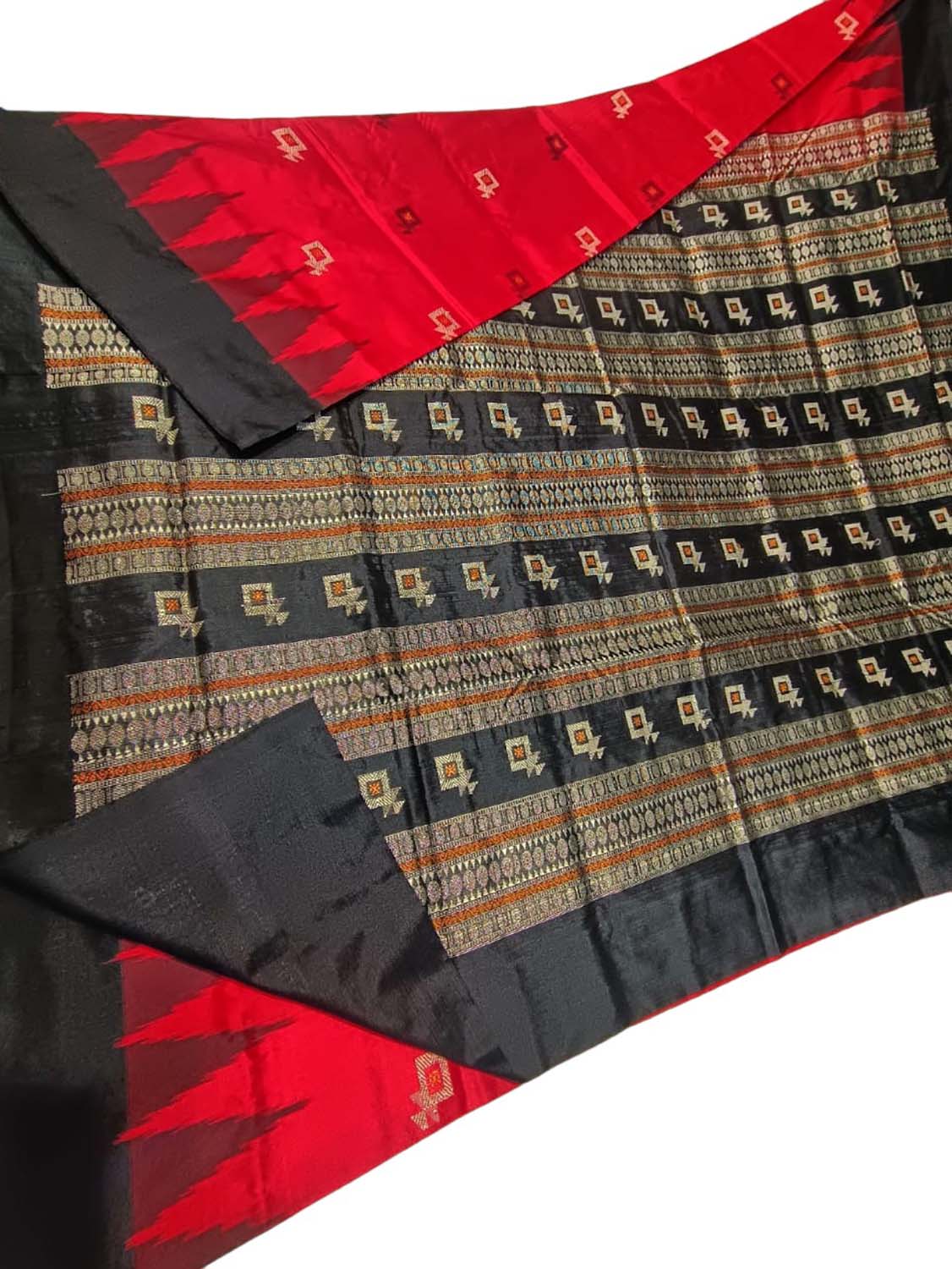 Pure Silk Red Sambalpuri Handloom Ikat Saree: Traditional Elegance - Luxurion World