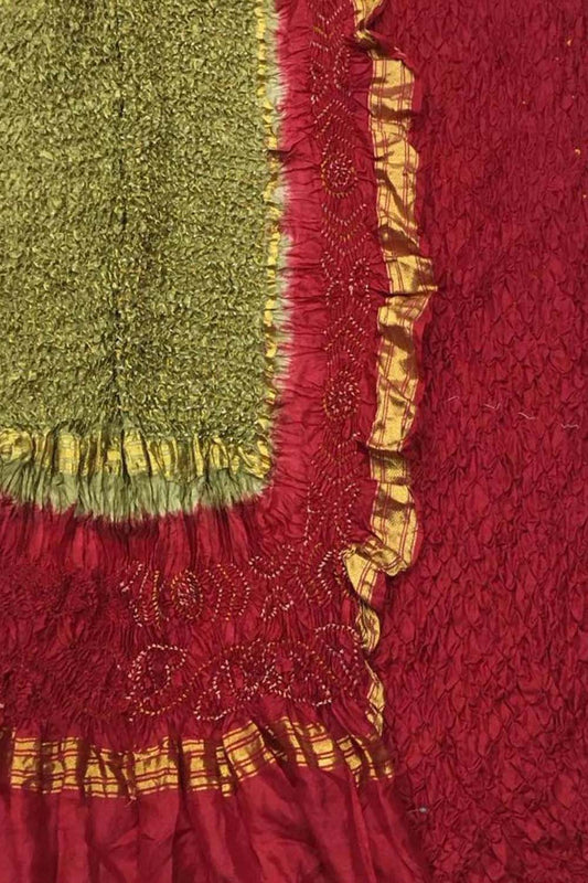 Stunning Red & Green Bandhani Silk Suit: Unstitched Elegance - Luxurion World