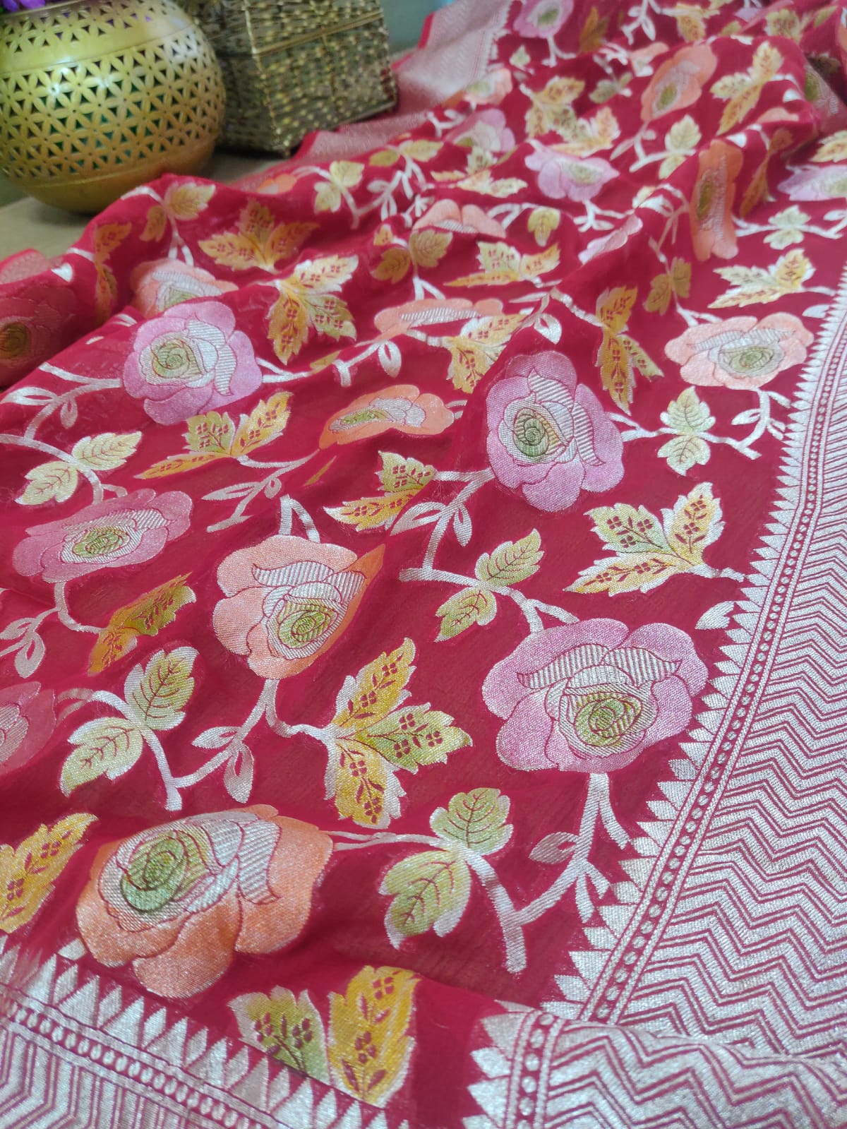 Maroon Handloom Banarasi Brush Dye Pure Georgette Dupatta - Luxurion World