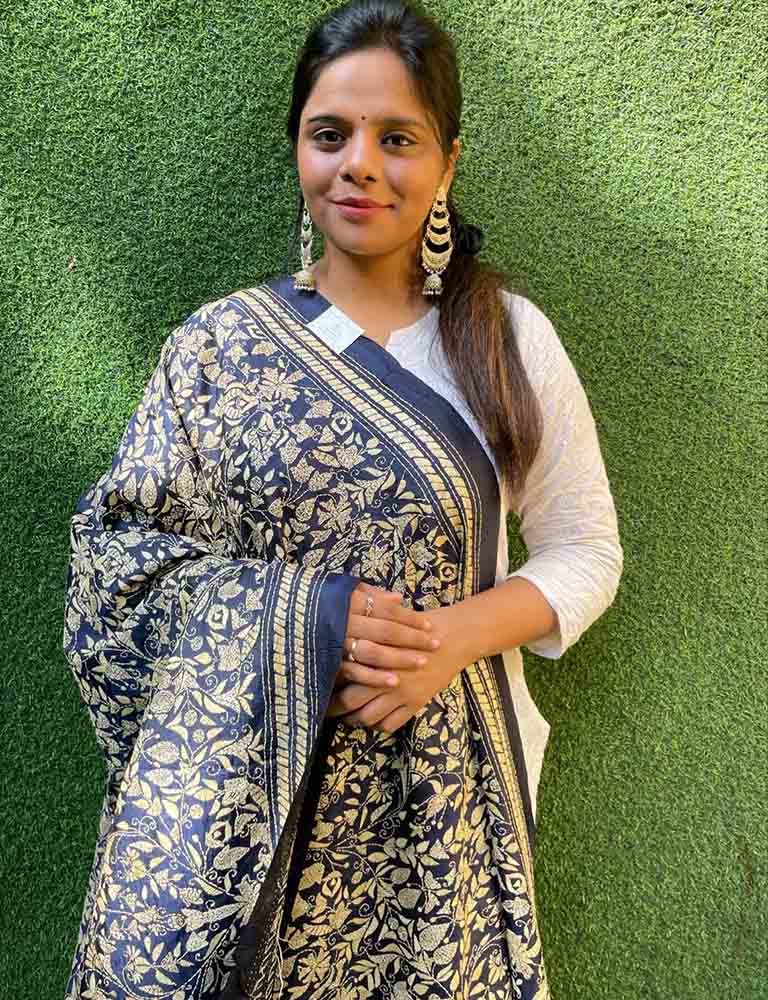 Blue Hand Embroidered Kantha Pure Banglore Silk Dupatta - Luxurion World
