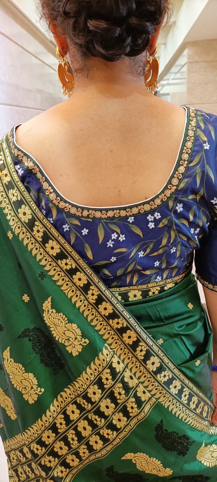 Blue Hand Painted Pure Silk V Neck Non Padded Stitched Blouse - Luxurion World