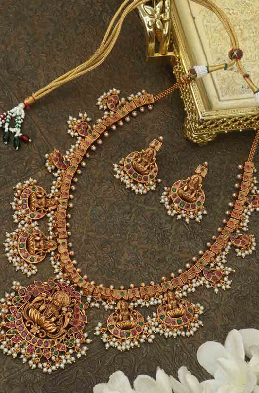 Shop Luxurionworld's Exclusive Necklace Set for Glamorous Style - Luxurion World