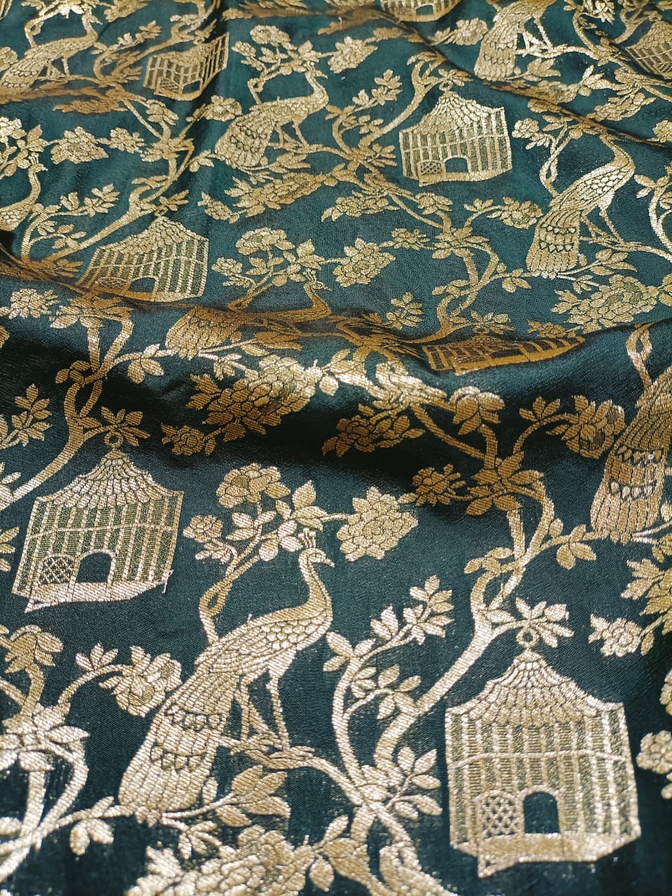 Green Banarasi Silk Fabric ( 1 Mtr) - Luxurion World