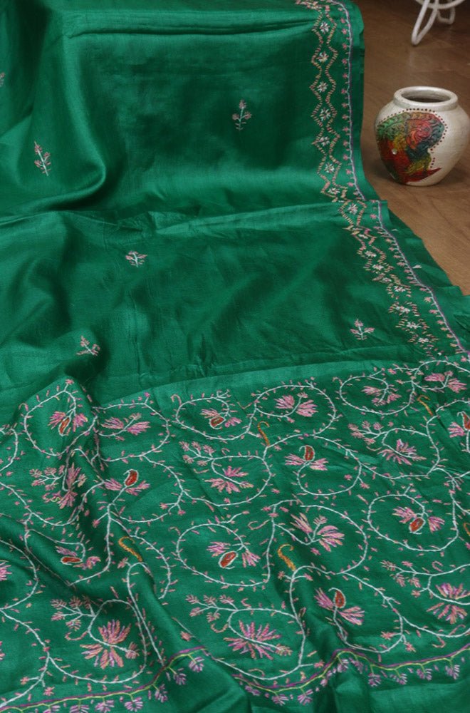 Stunning Green Sozni Work Kashmiri Silk Saree with Embroidery - Luxurion World