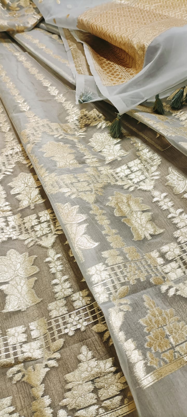 Grey Handloom Banarasi Organza Silk Unstitched Lehenga Set - Luxurion World