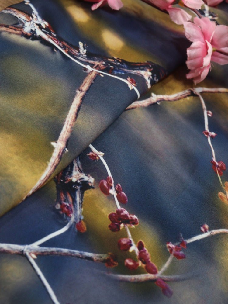 Multicolor Digital Printed Crepe Fabric (1 mtr) - Luxurion World