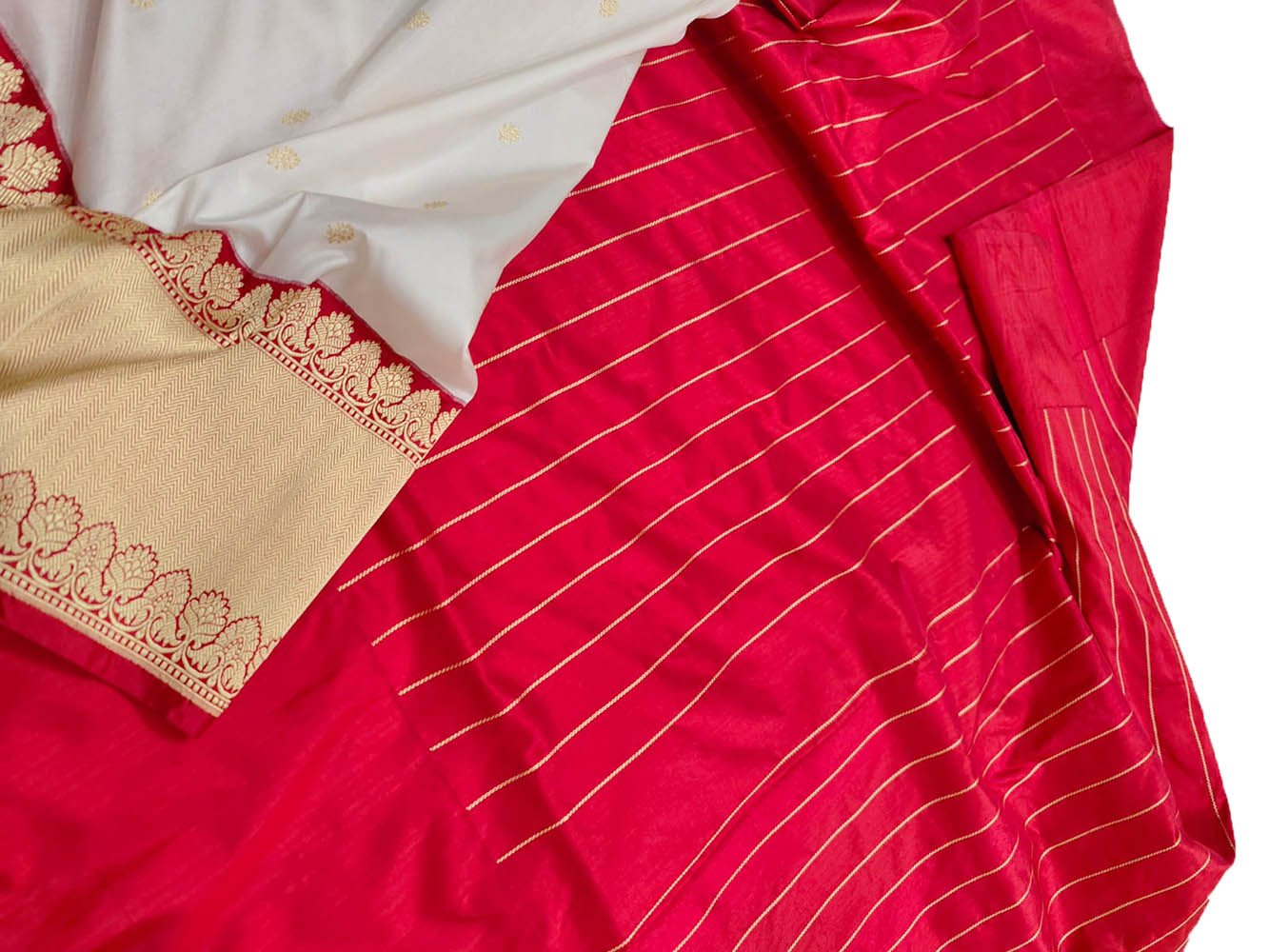 Off White Handloom Banarasi Pure Katan Silk Saree - Luxurion World