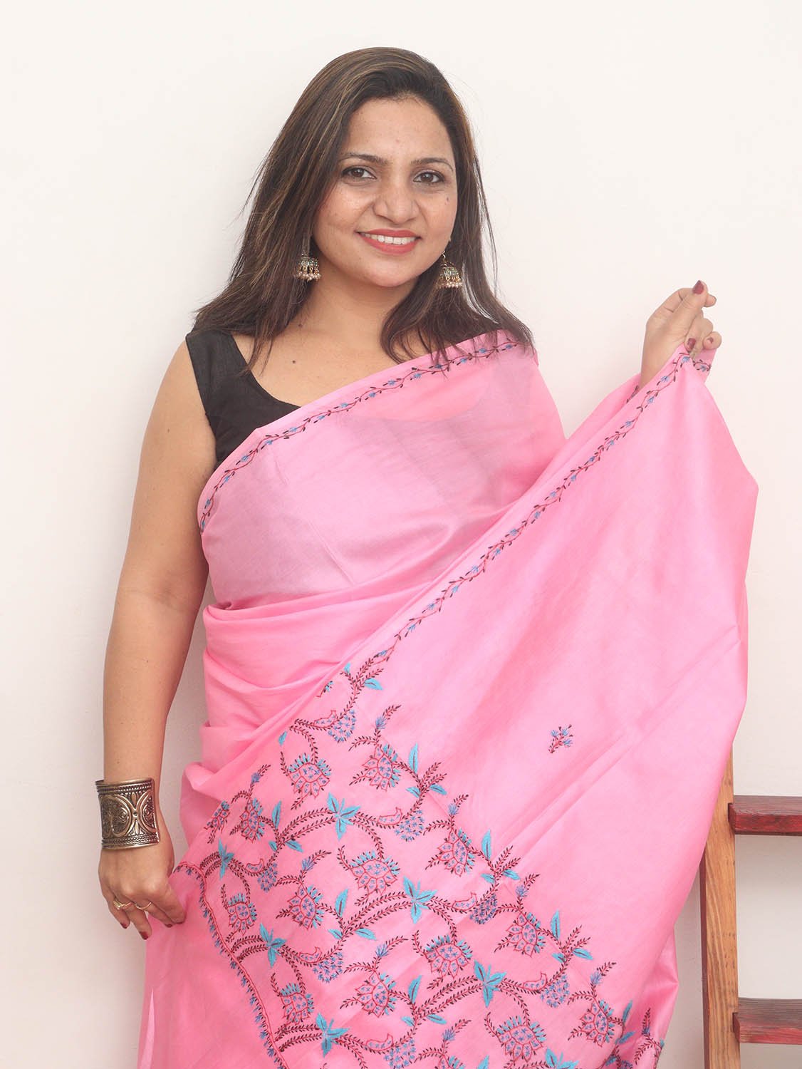 Pink Embroidered Kashmiri Sozni Work Pure Silk Saree - Luxurion World