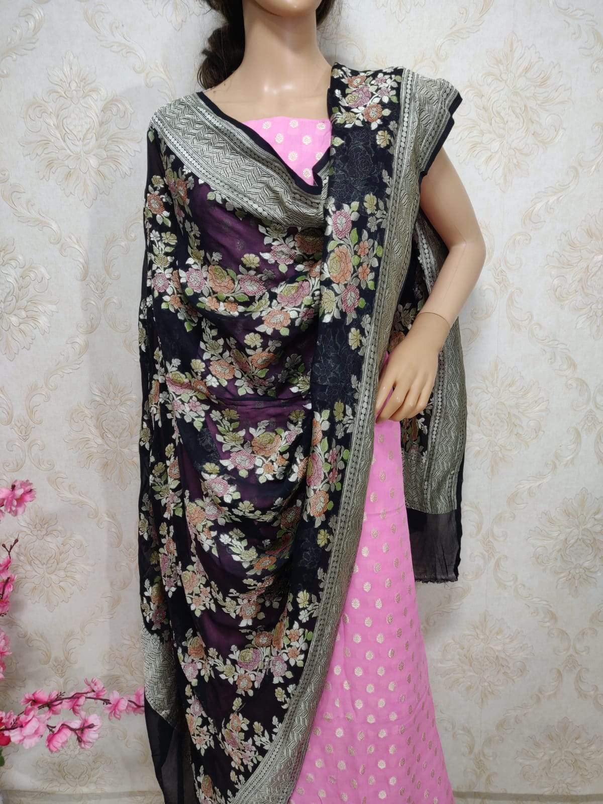 Pink Handloom Banarasi Pure Georgette Three Piece Unstitched Suit Set With Brush Dye Dupatta - Luxurion World