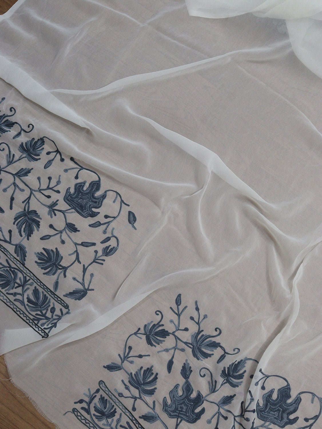 White Embroidered Kashmiri Aari Work Georgette Saree - Luxurion World