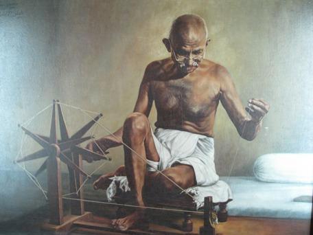 Celebrate Gandhi Jayanti with Baapu’s Favourite - Handloom - Luxurionworld