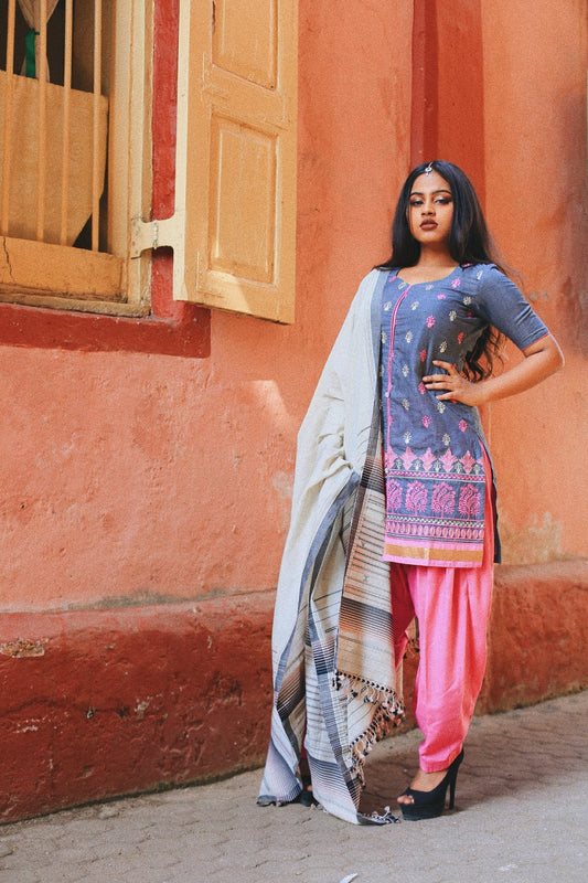 Dupattas, the style statement you didn’t know you needed! - Luxurionworld