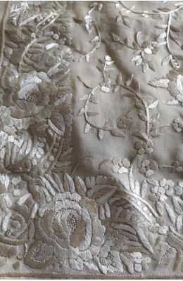 Gara Sarees - Luxurionworld