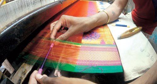 Paithani and its pride. - Luxurionworld