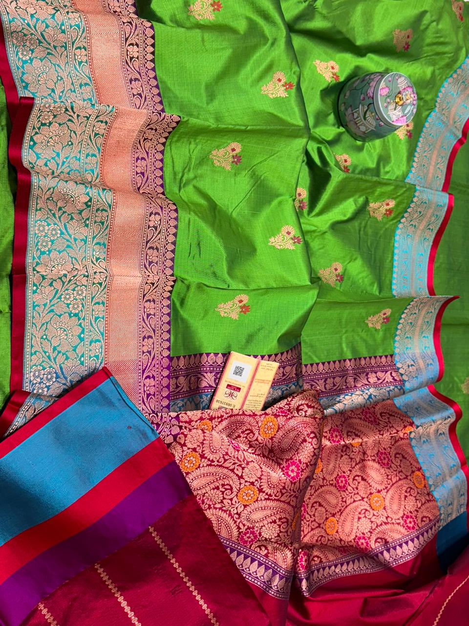 Green Handloom Banarasi Pure Katan Silk Meenakari Saree - Luxurion World