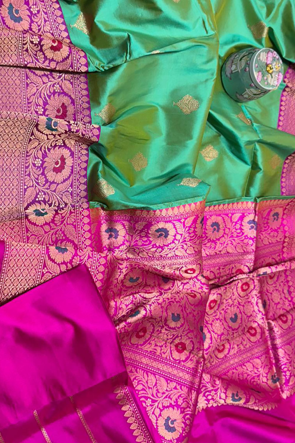 Green Handloom Banarasi Pure Katan Silk Meenakari Saree - Luxurion World