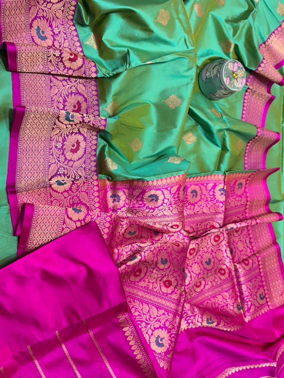 Green Handloom Banarasi Pure Katan Silk Meenakari Saree - Luxurion World