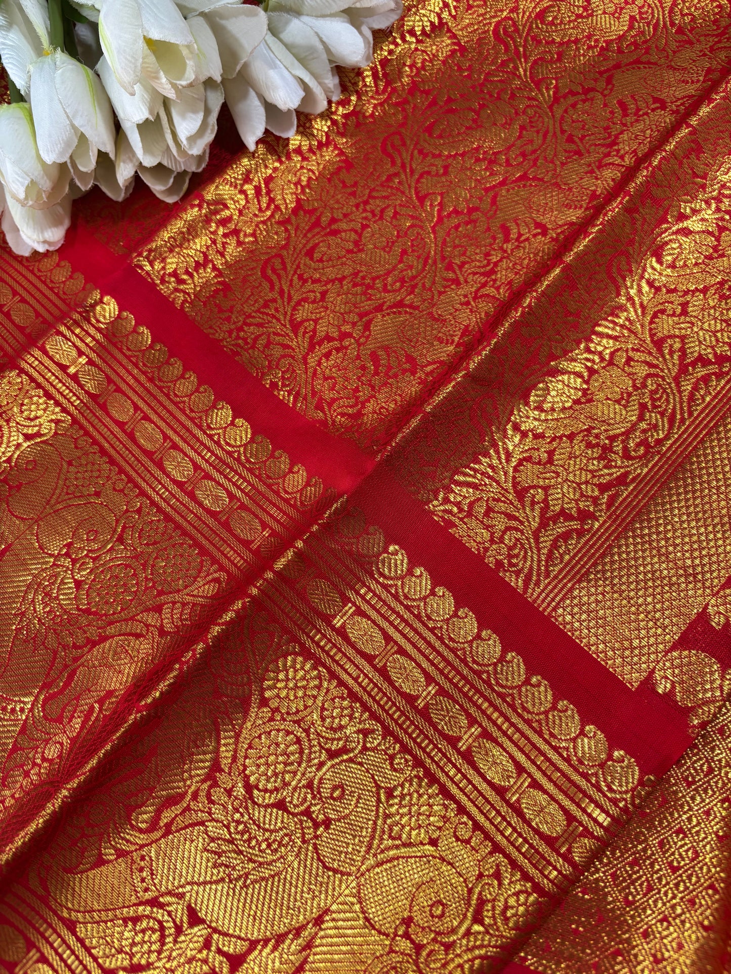 Stunning Red Kanjeevaram Handloom Pure Silk Dupatta for Women - Luxurion World