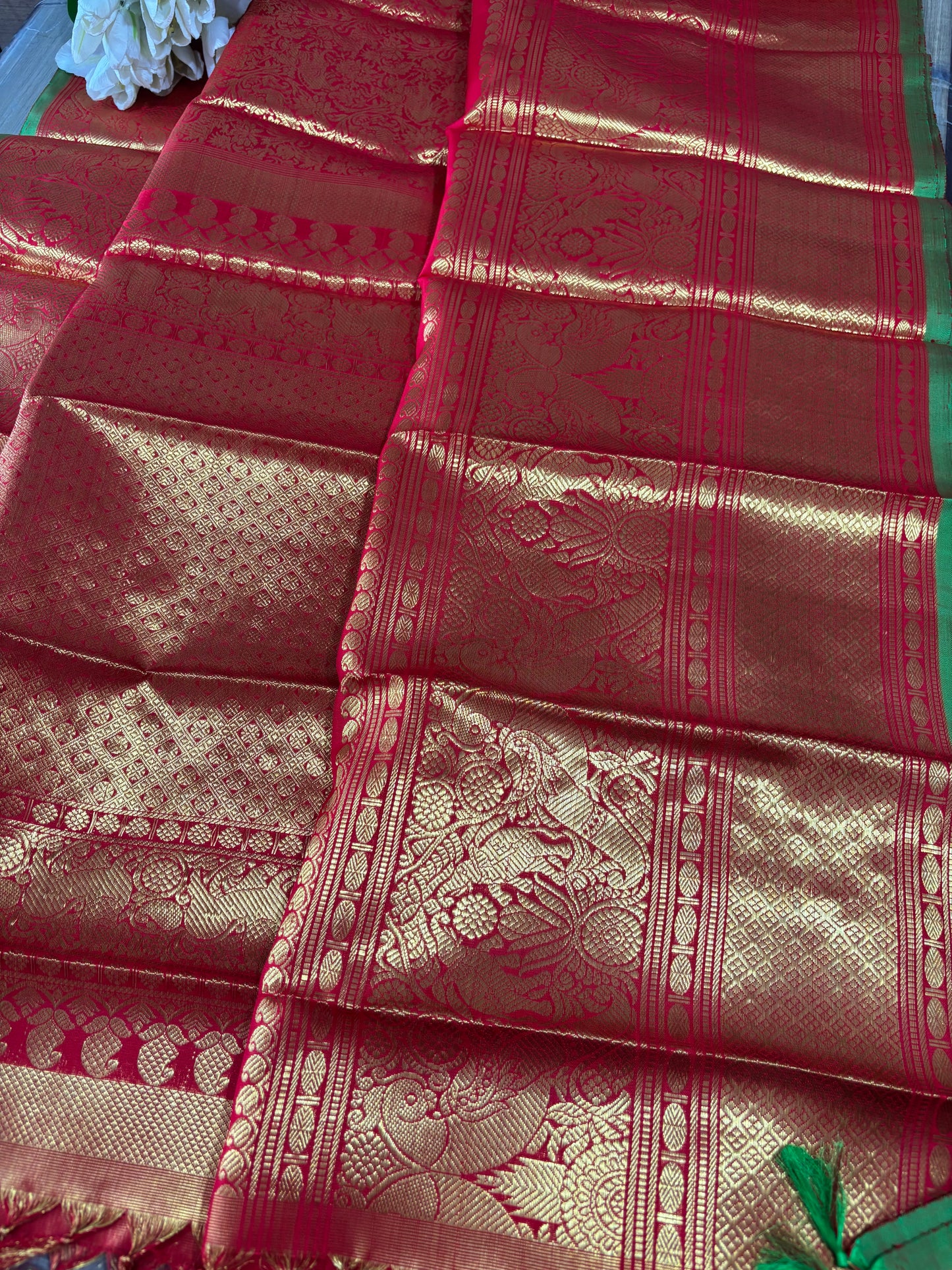 Stunning Red Kanjeevaram Handloom Pure Silk Dupatta for Women - Luxurion World