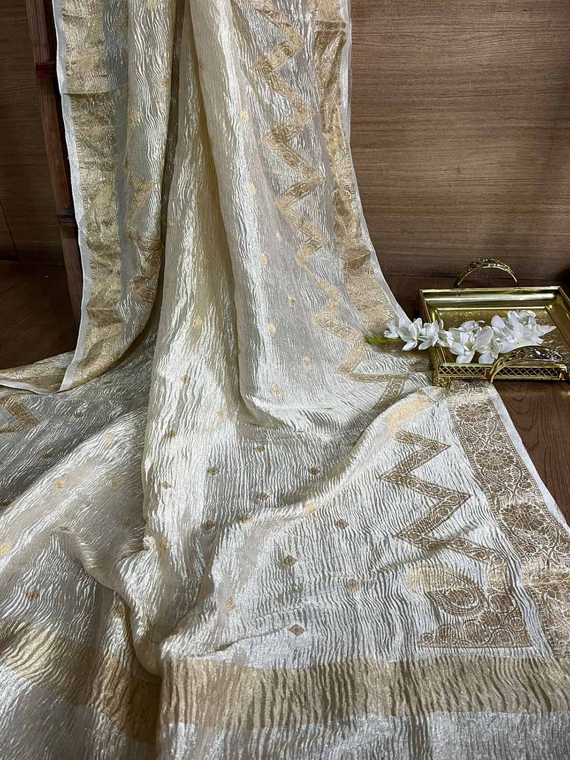 Dyeable Banarasi Handloom Pure Chiffon Crushed Booti Design Dupatta - Luxurion World