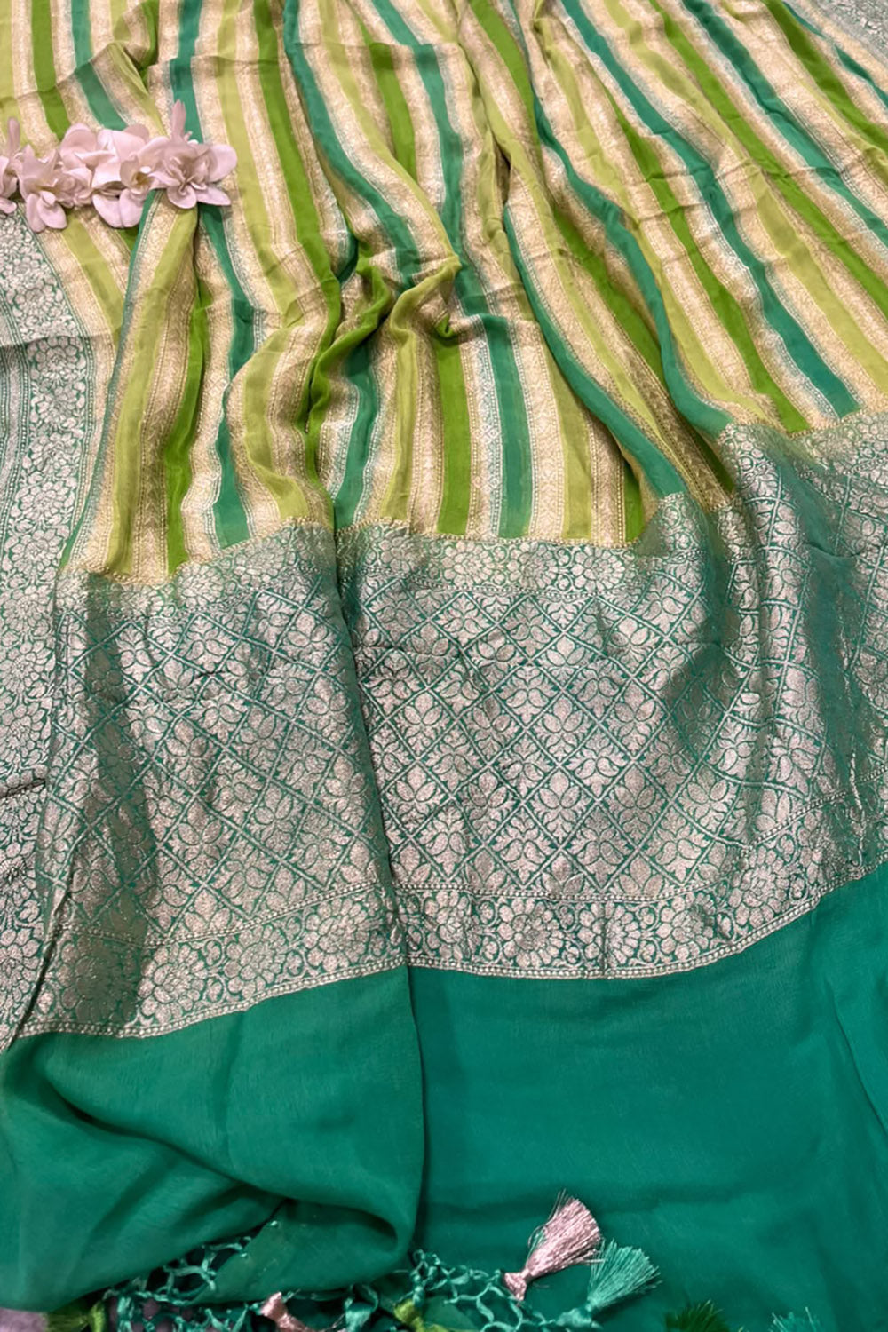 Green Banarasi Handloom Pure Chiffon Georgette Dupatta