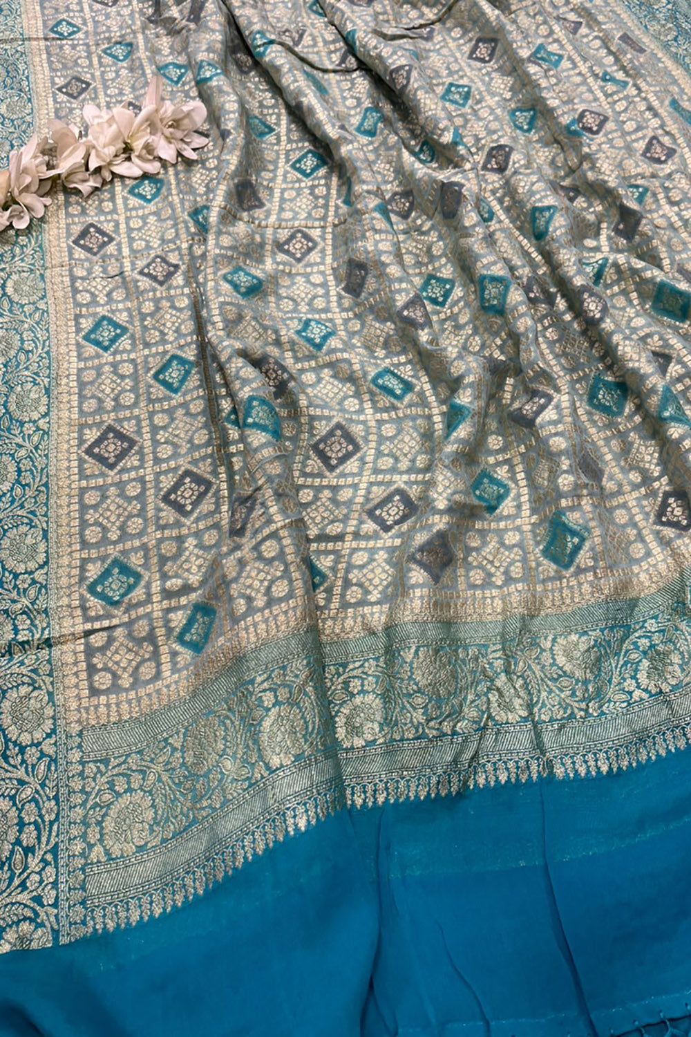 Grey Banarasi Handloom Pure Chiffon Georgette Dupatta