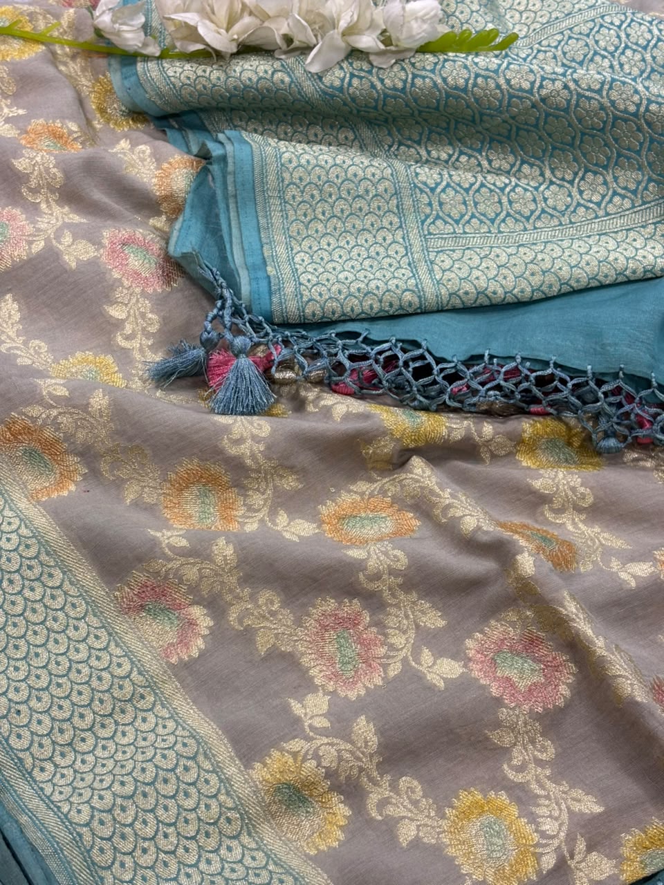 AD1B1AL426101505 Grey Banarasi Handloom Pure Moonga Silk Brush Dye Dupatta