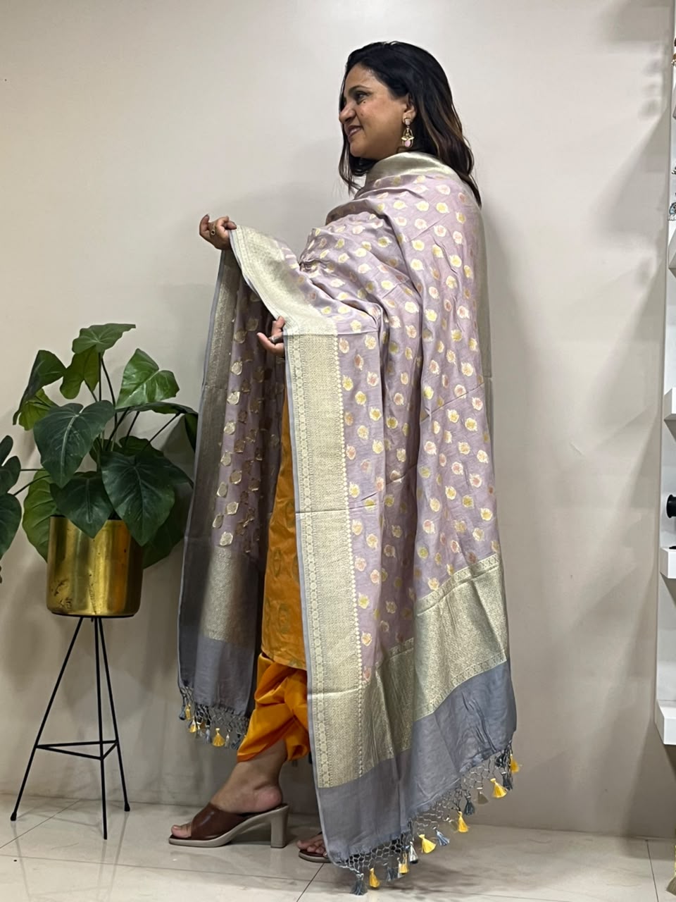 Grey Banarasi Handloom Pure Moonga Silk Brush Dye Dupatta