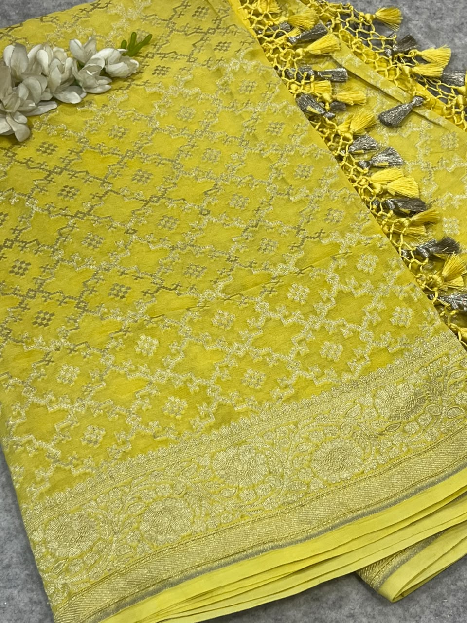 Yellow Banarasi Handloom Pure Moonga Silk Brush Dye Dupatta
