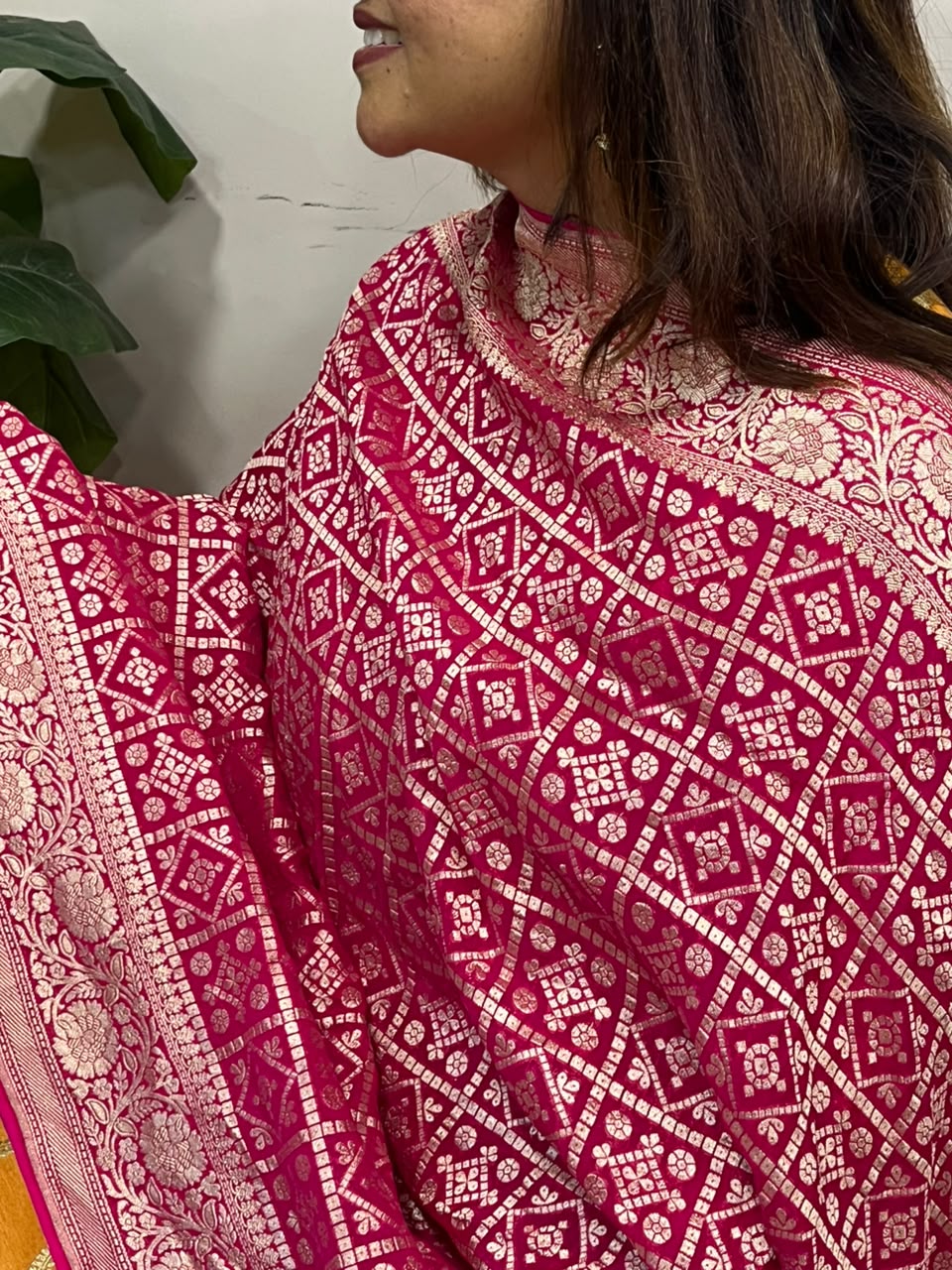 Pink Banarasi Handloom Pure Chiffon Georgette Dupatta