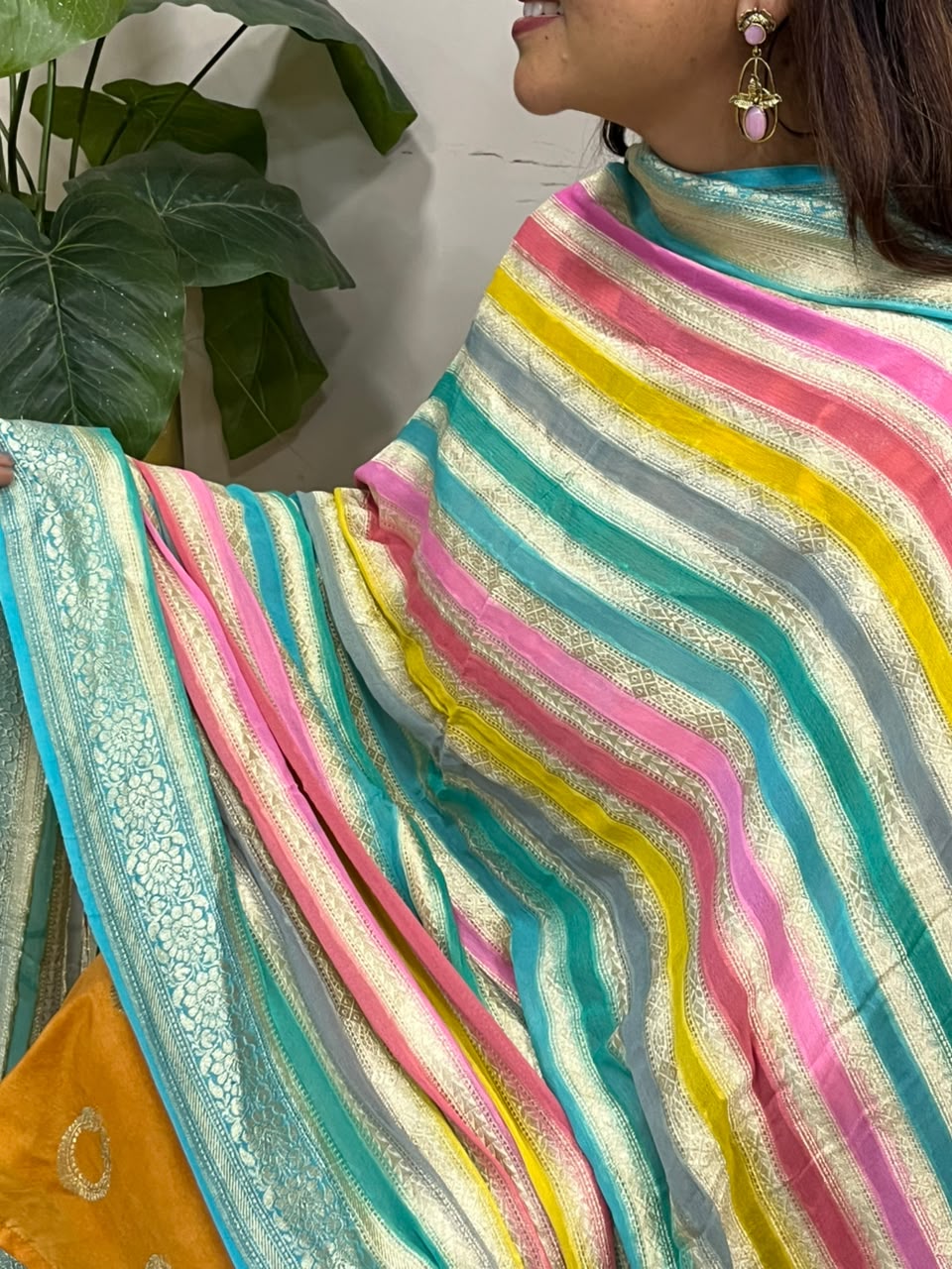 Multicolor Banarasi Handloom Pure Chiffon Georgette Dupatta