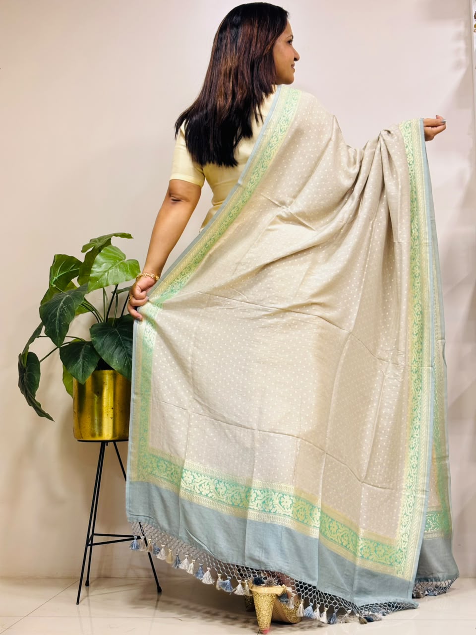 Grey Banarasi Handloom Pure Moonga Silk Brush Dye Dupatta