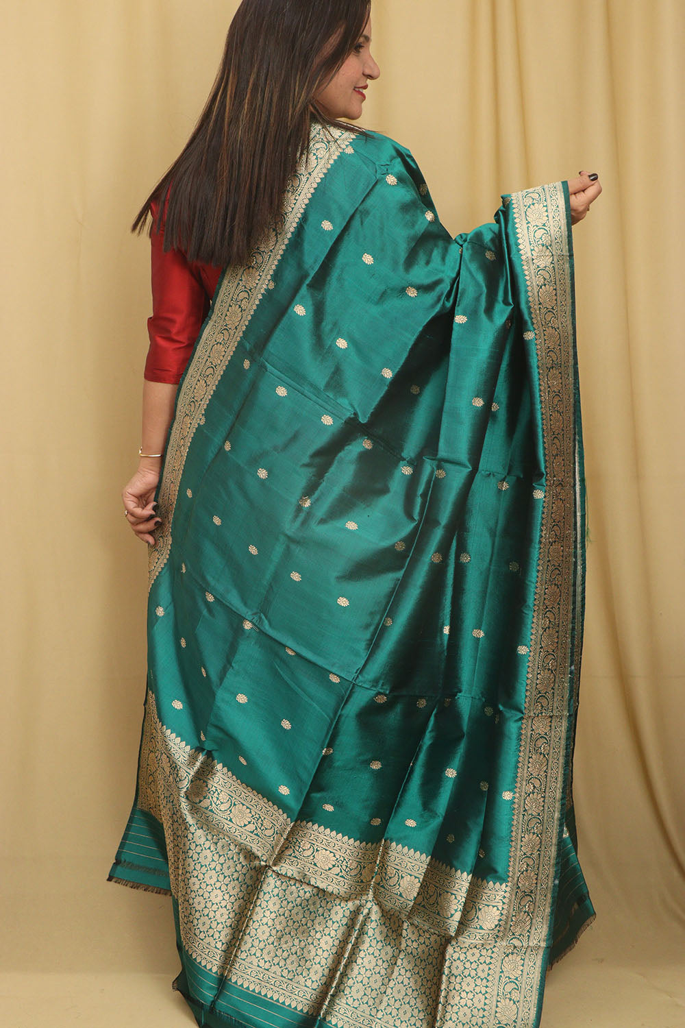 Green Banarasi Handloom Pure Katan Silk Dupatta - Luxurion World