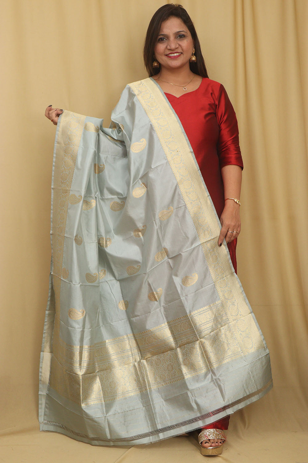 Elegant Grey Banarasi Handloom Pure Katan Silk Dupatta - Luxurion World- Crafted Heirlooms