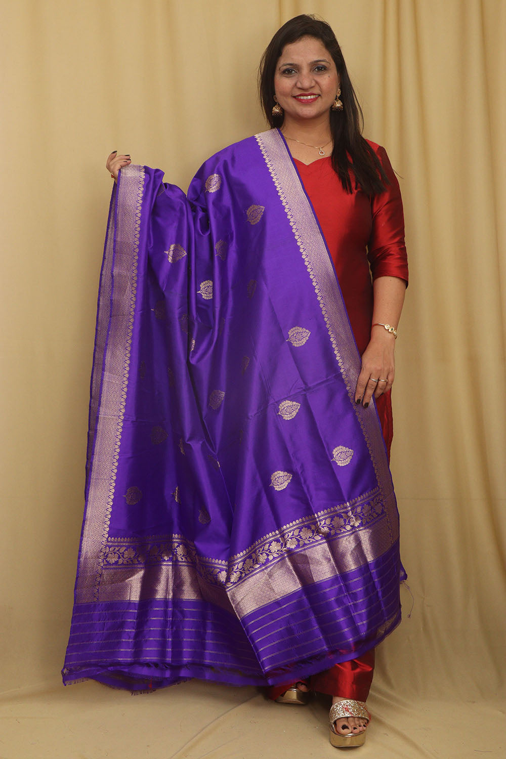 Blue And Purple Shot Banarasi Handloom Pure Katan Silk Dupatta - Luxurion World
