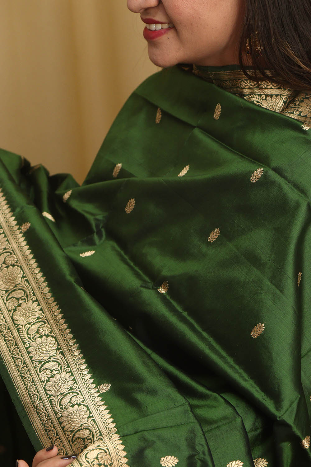 Green Banarasi Handloom Pure Katan Silk Dupatta - Luxurion World