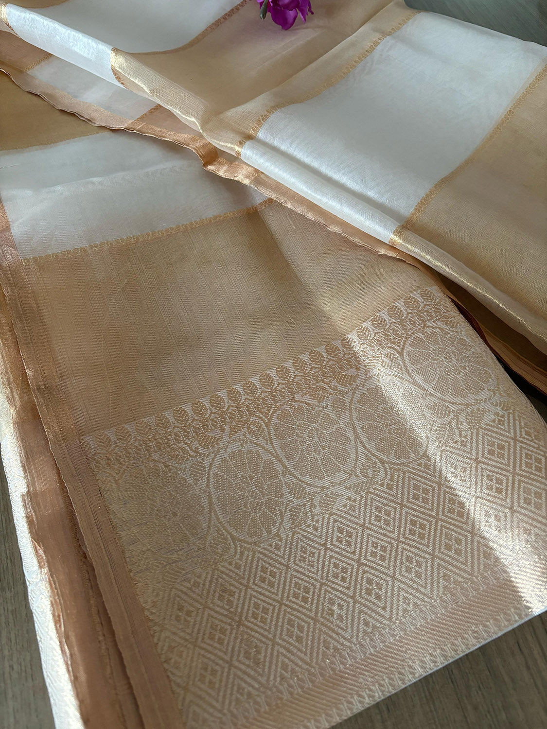 Dyeable Banarasi Handloom Organza Tissue Dupatta - Luxurion World- Crafted Heirlooms