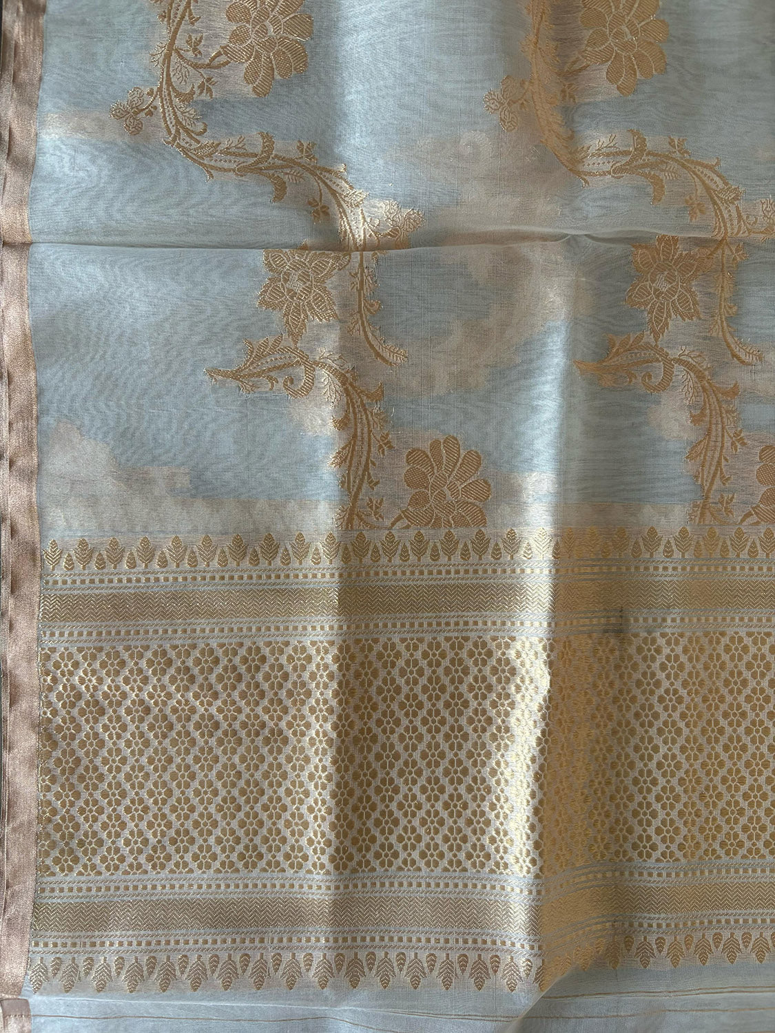 Dyeable Banarasi Handloom Pure Kora Organza Jangla Dupatta - Luxurion World