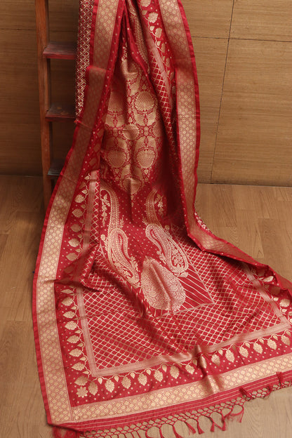 Elegant Red Banarasi Silk Dupatta - Luxurion World